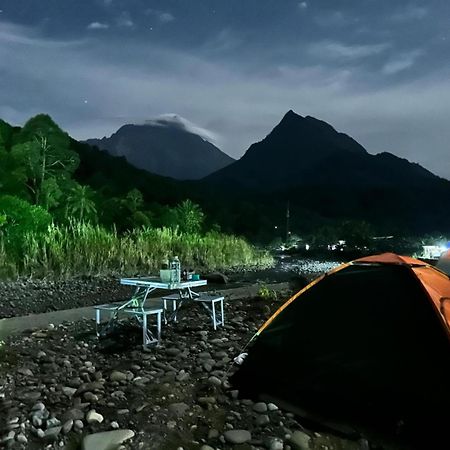 Rainbow Lodge Tambatuon Kota Belud Екстер'єр фото